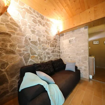 Andelo & Marino Apartamento Sukošan